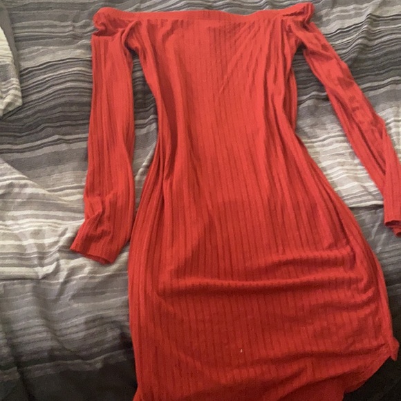 Tight Dress - Picture 2 of 4